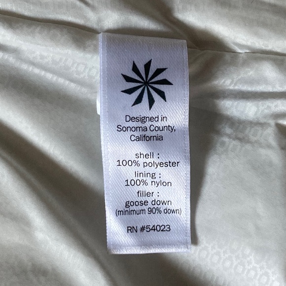 Athleta Altitude down jacket - Large - Picture 9 of 9